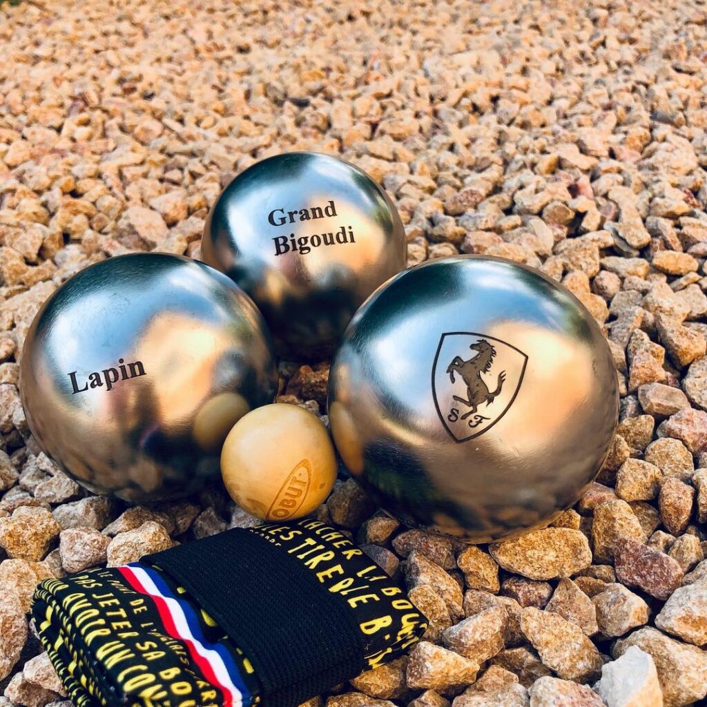 Gravure sur boule de pétanque métal