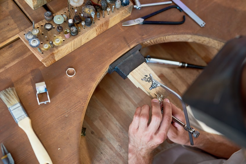 bijoux à graver