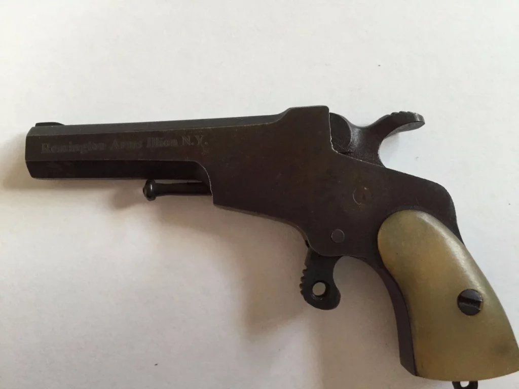 Gravure sur pistolet