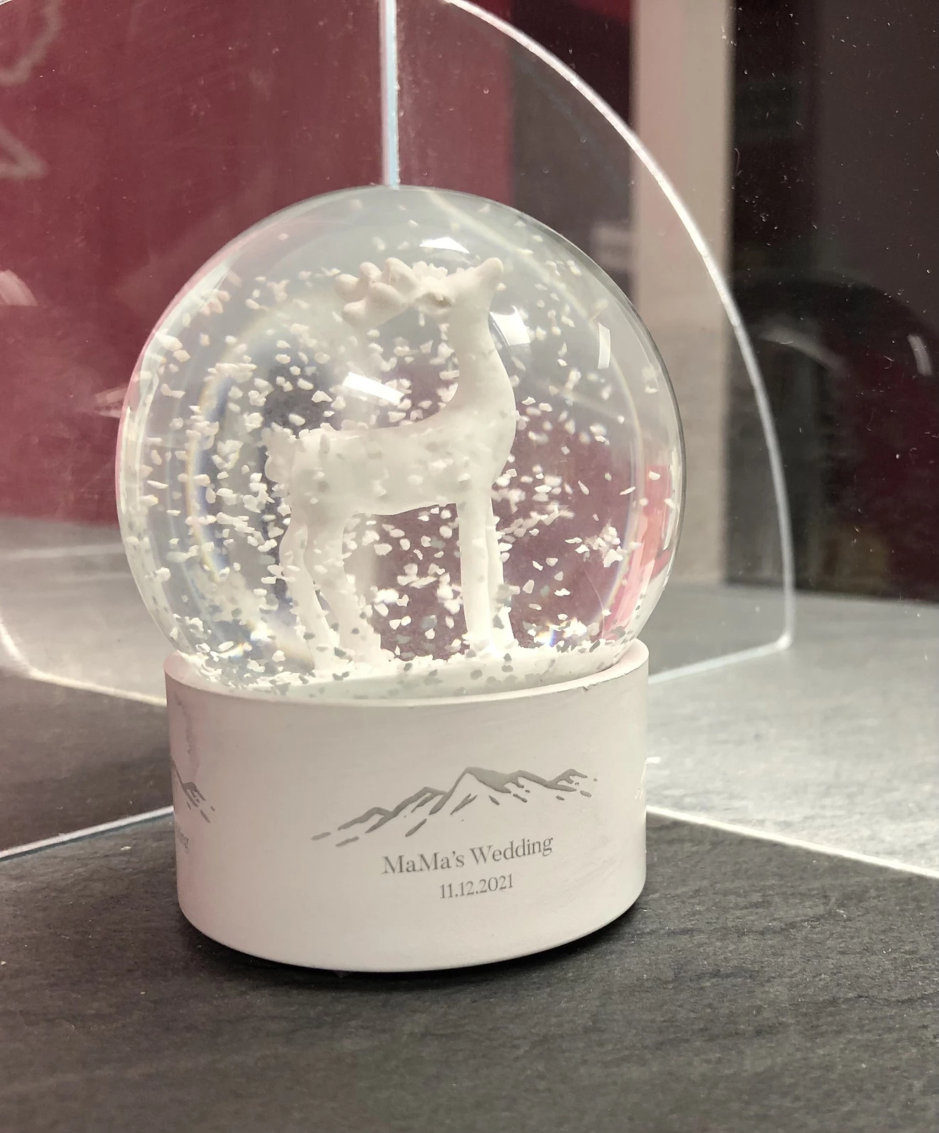 Gravure sur boule de neige