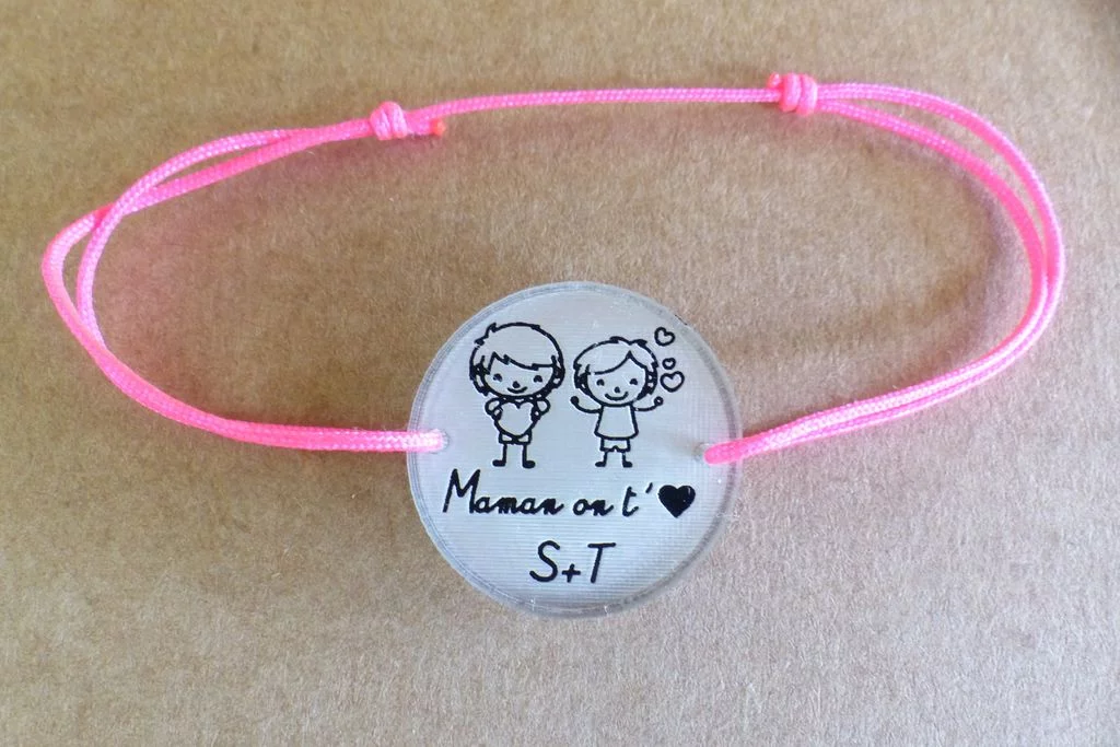 Gravure sur bracelet en métal