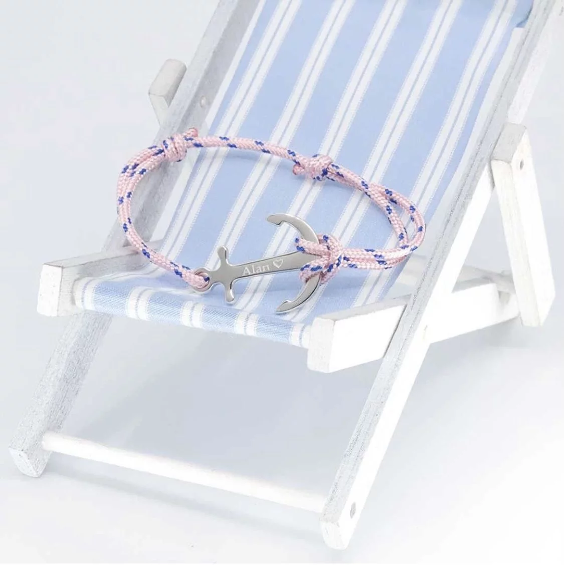 Gravure sur bracelet en métal