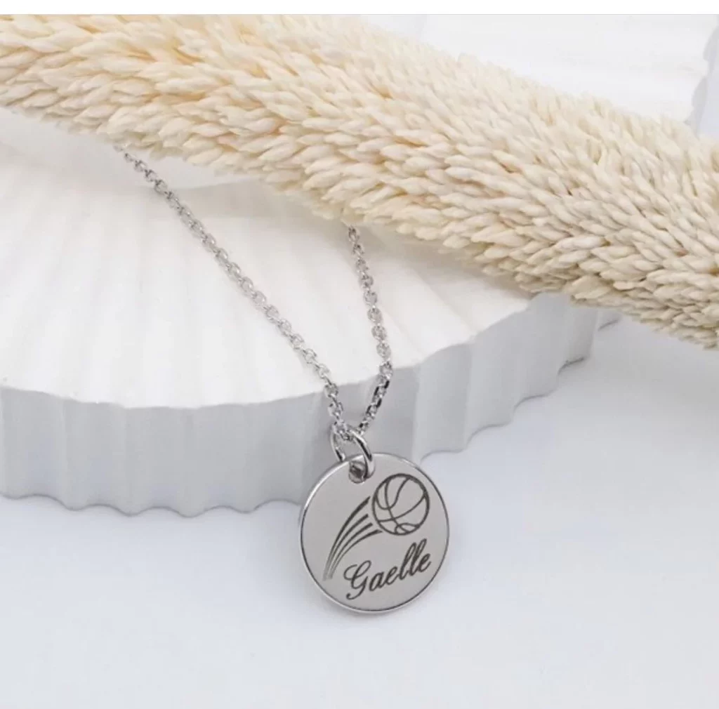 Gravure sur médaille ou pendentif
