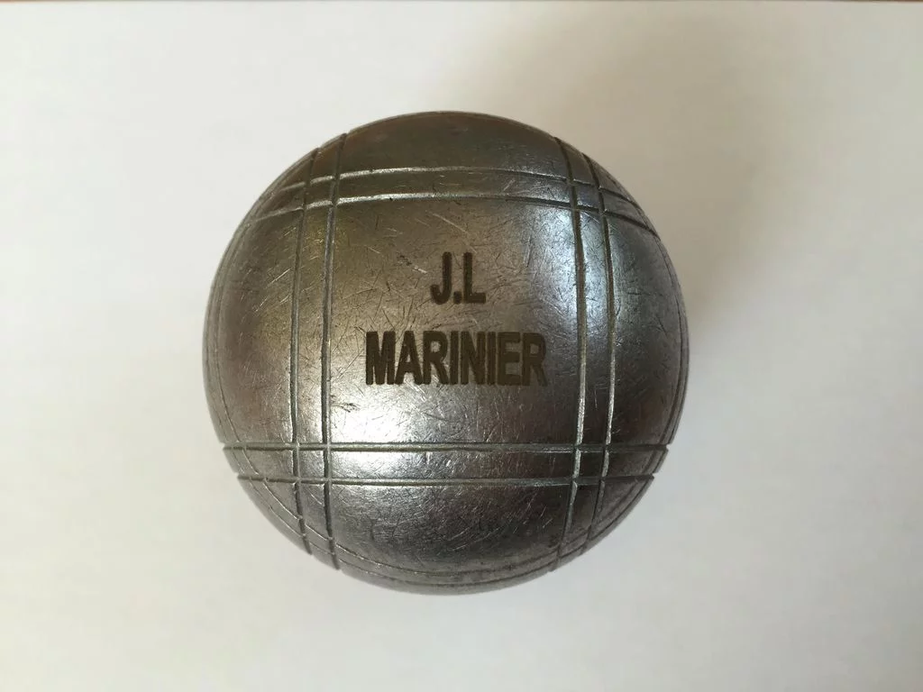 Gravure sur boule de pétanque métal