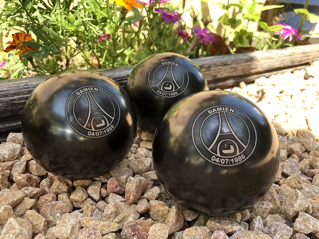 Gravure sur boule de pétanque métal