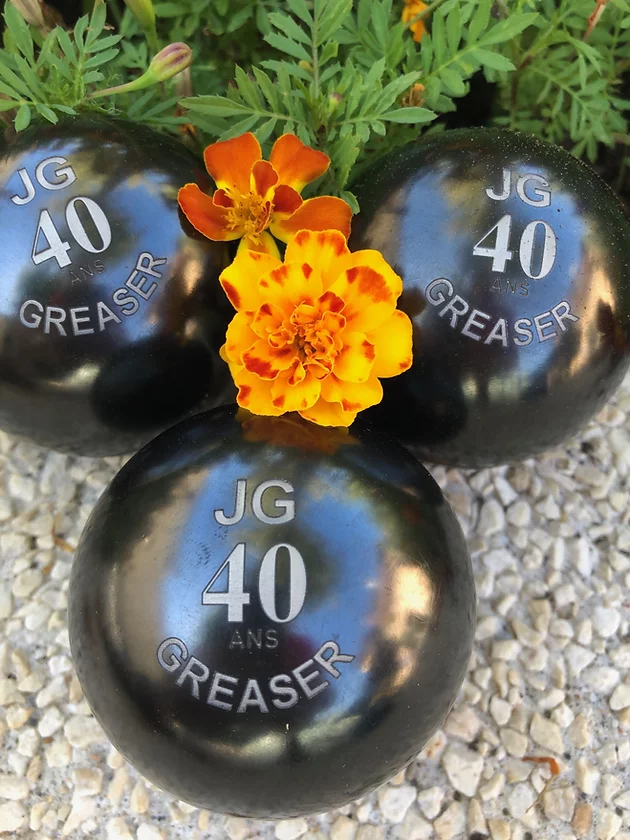 Gravure sur boule de pétanque métal