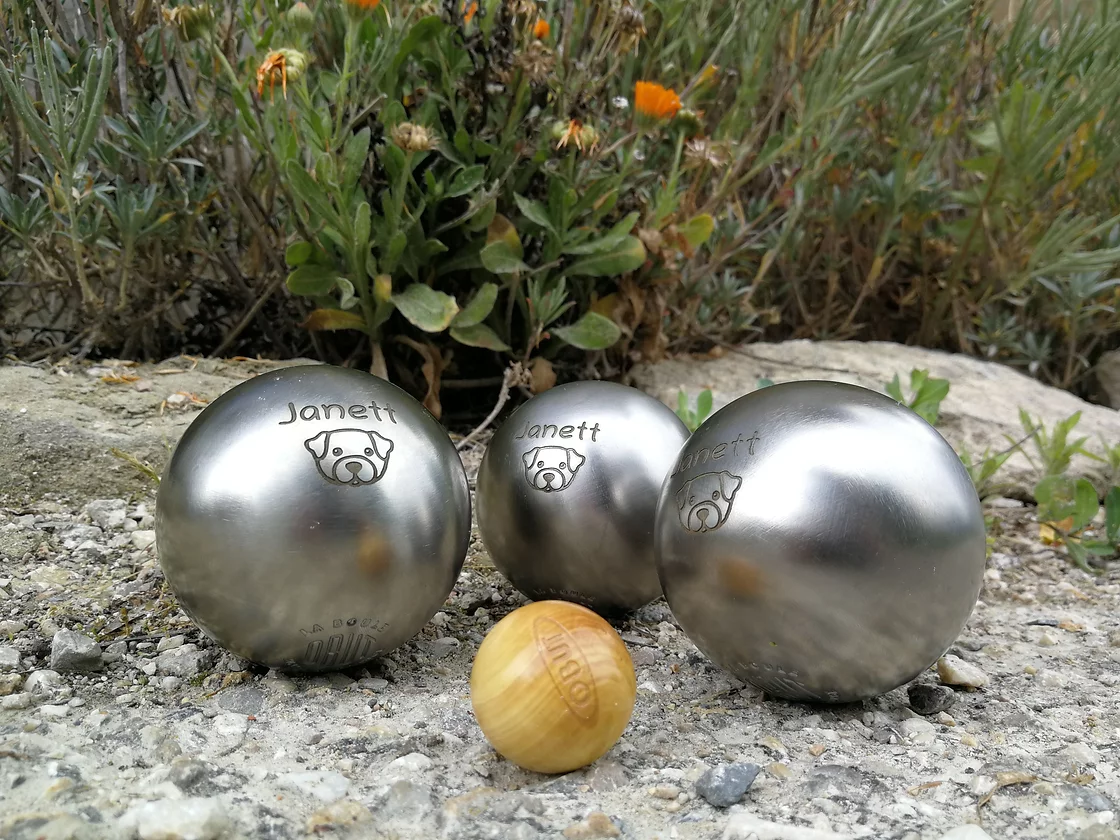 Gravure sur boule de pétanque métal