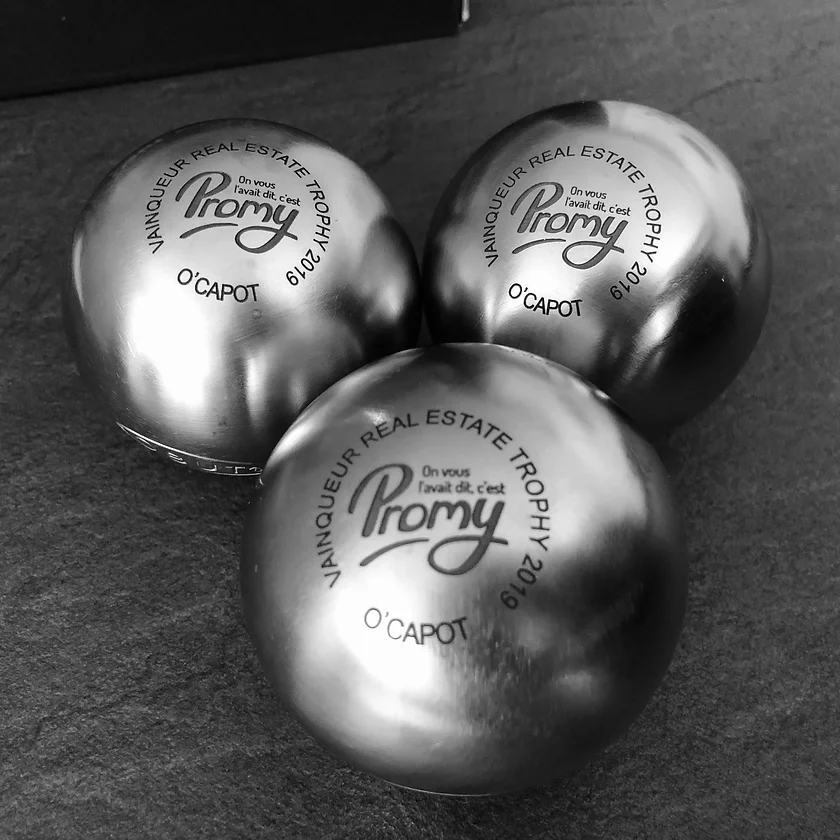 Gravure sur boule de pétanque métal
