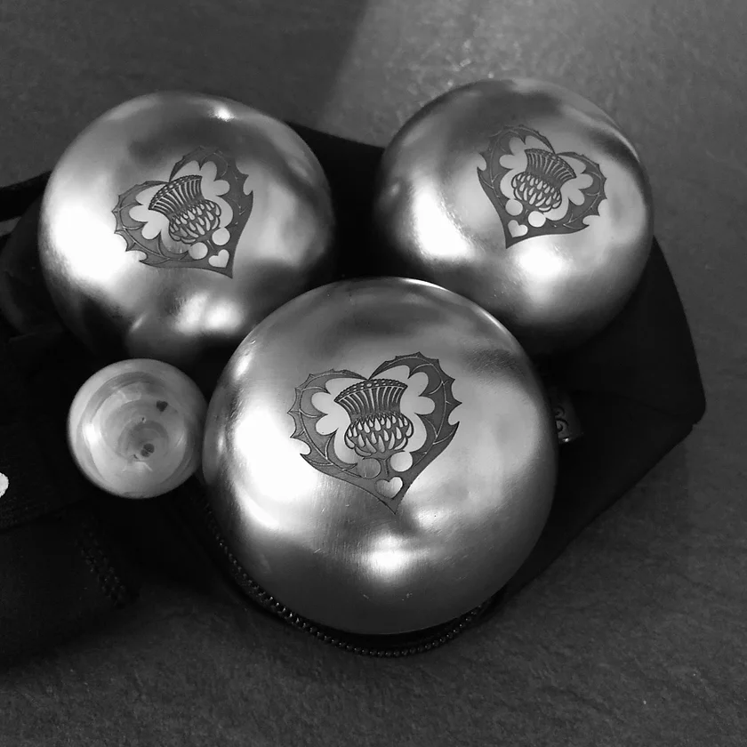 Gravure sur boule de pétanque métal