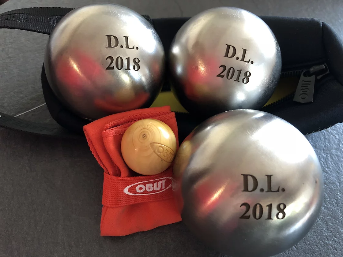Gravure sur boule de pétanque métal