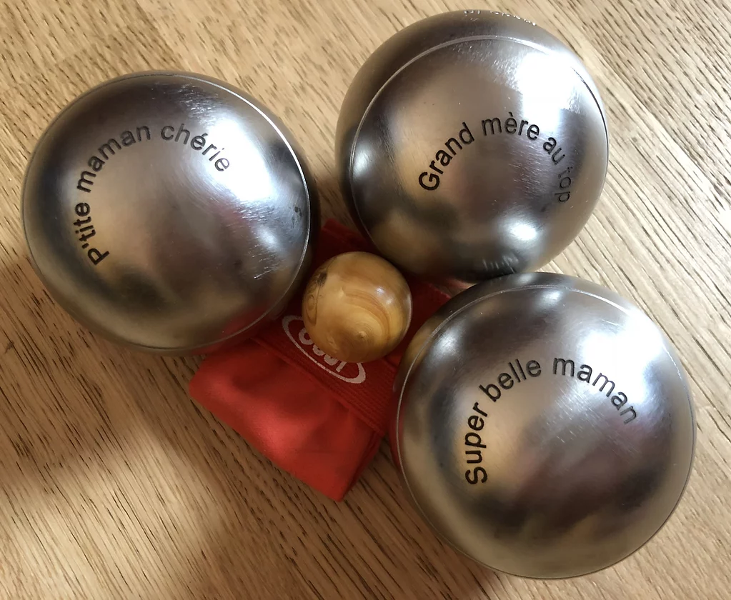 Gravure sur boule de pétanque métal