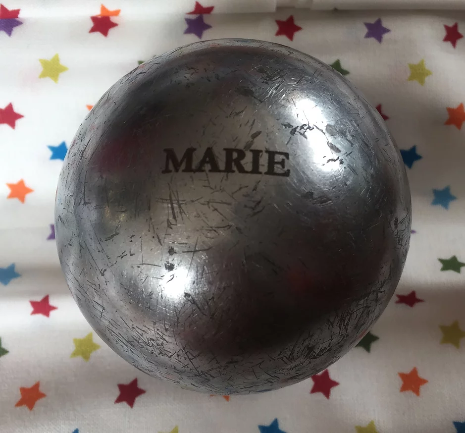 Gravure sur boule de pétanque métal