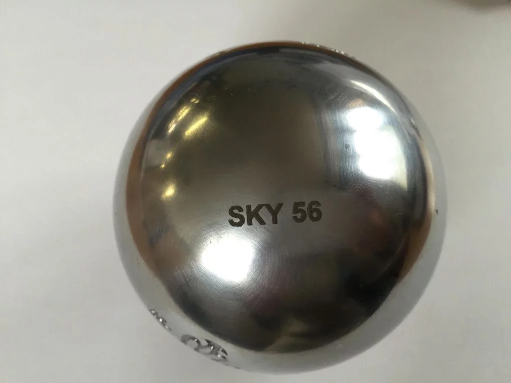 Gravure sur boule de pétanque métal