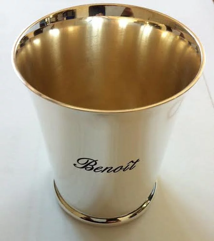 Gravure sur timbale métal