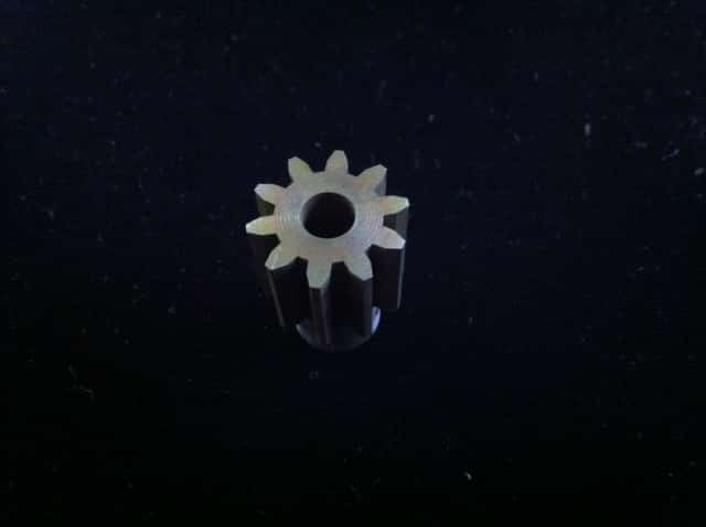 Usinage de piston en métal