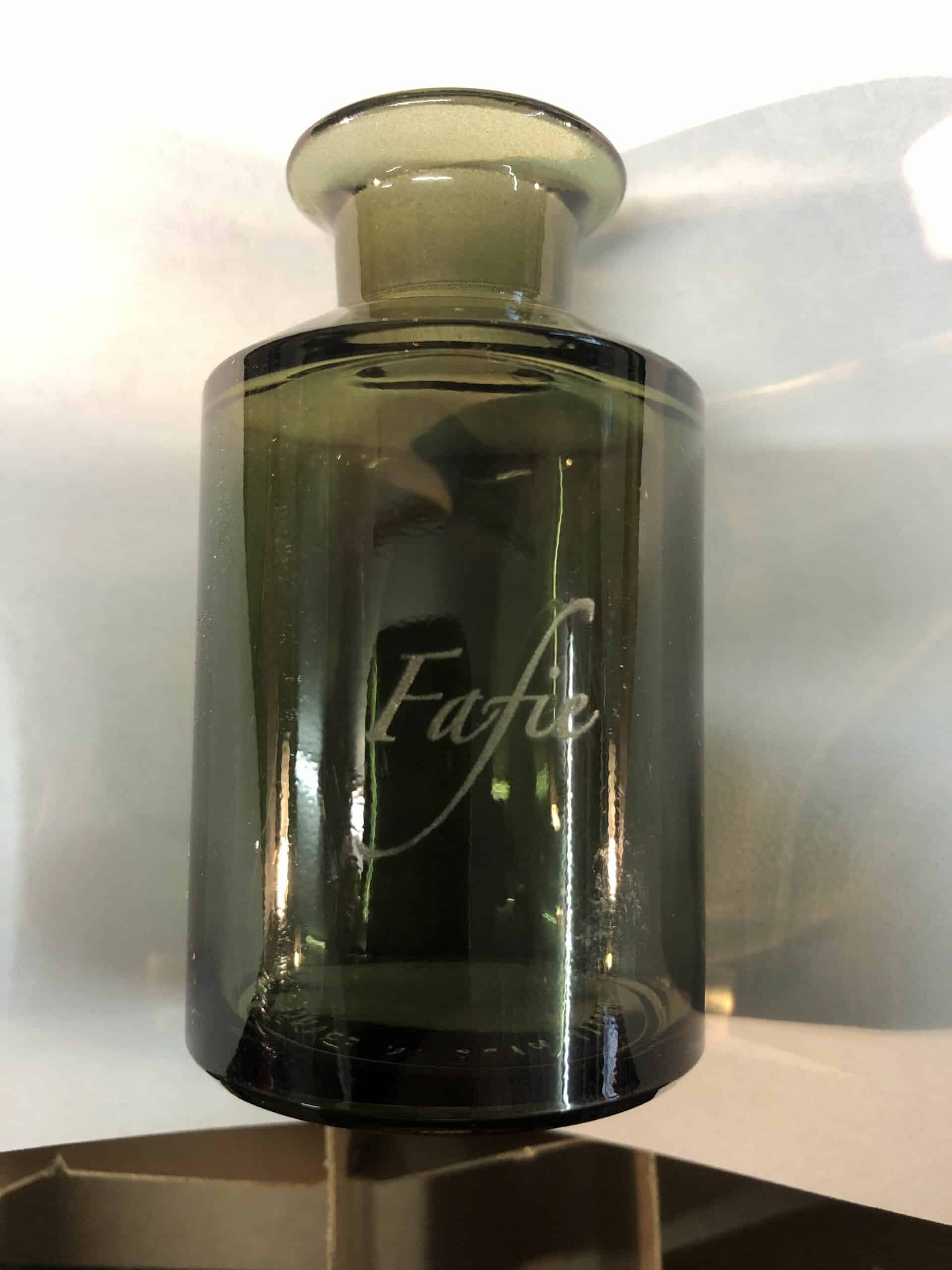Gravure sur bouteille en verre