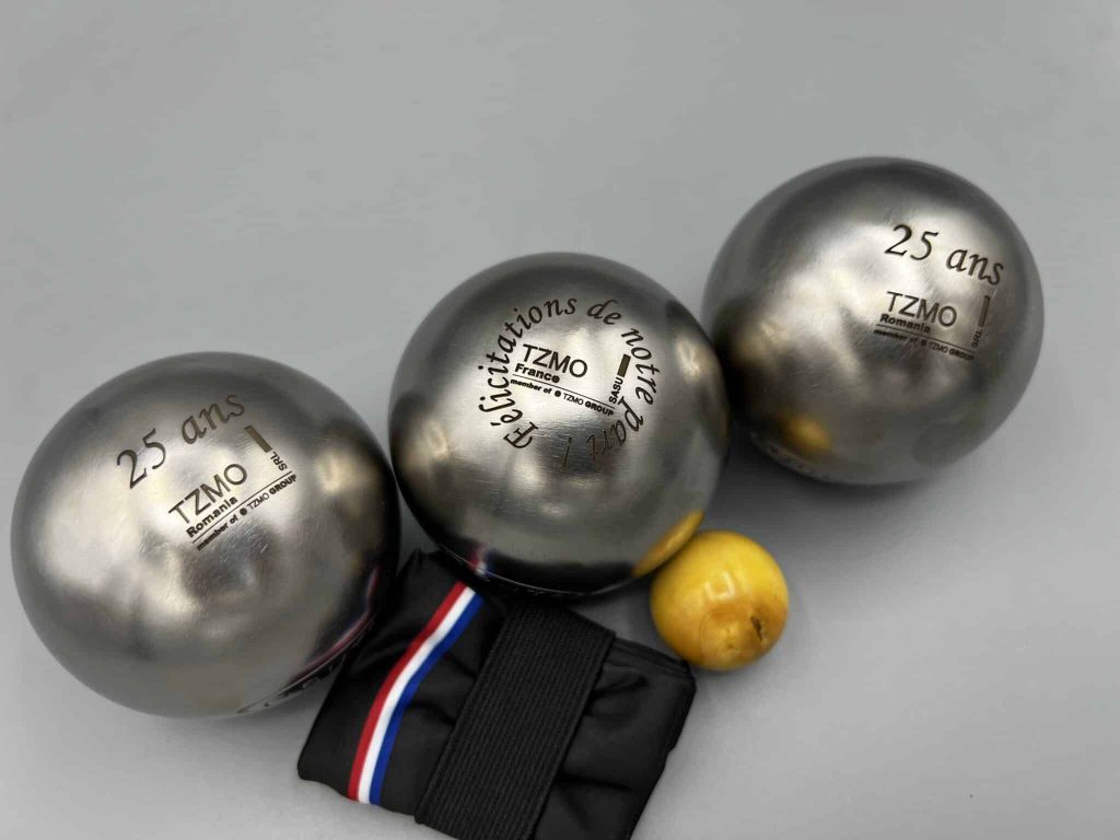Gravure sur boule de pétanque métal