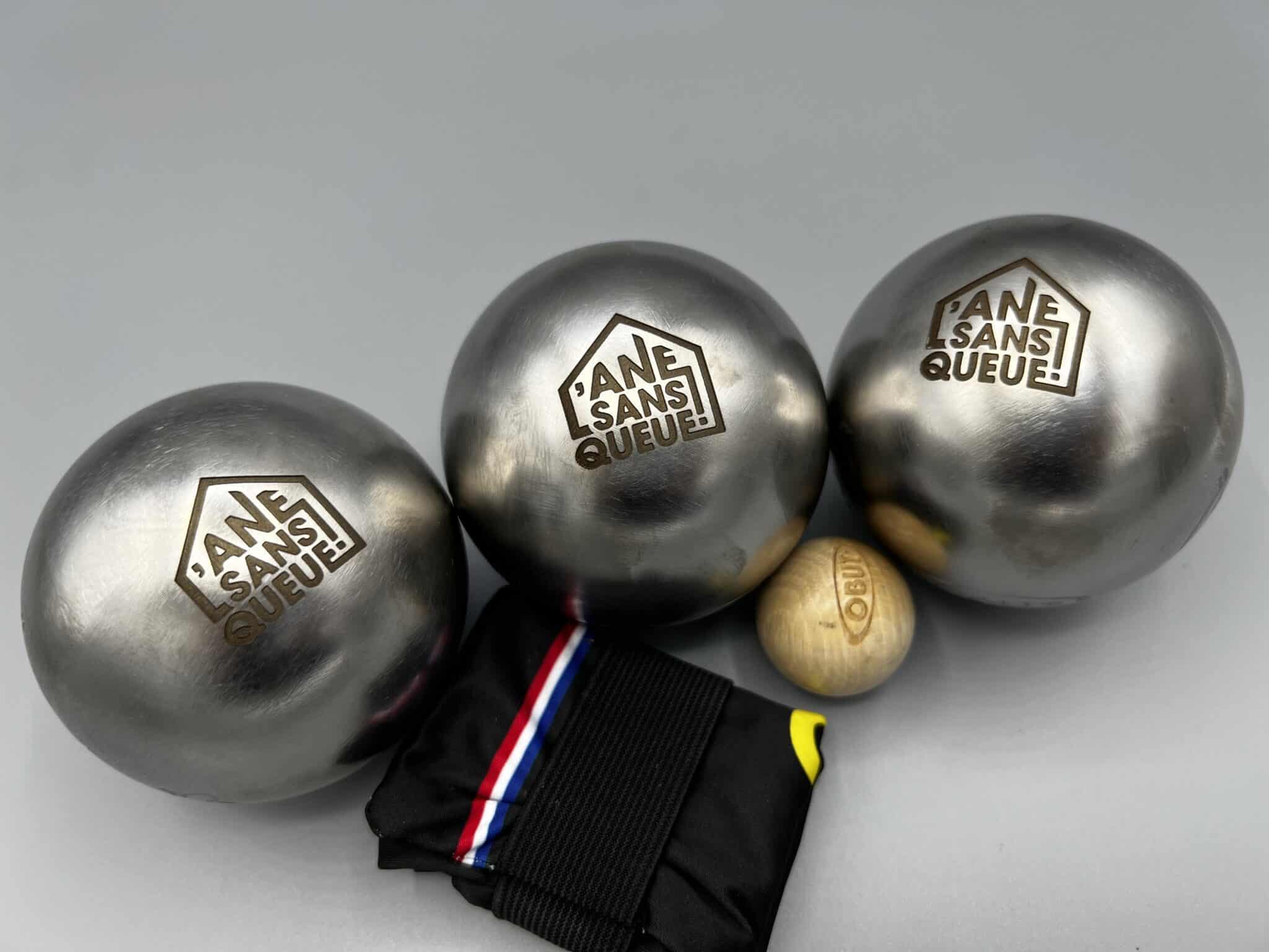 Gravure sur boule de pétanque métal