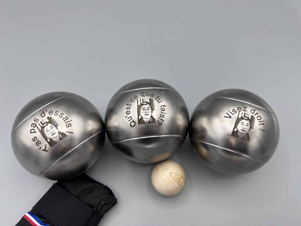 Gravure sur boule de pétanque métal