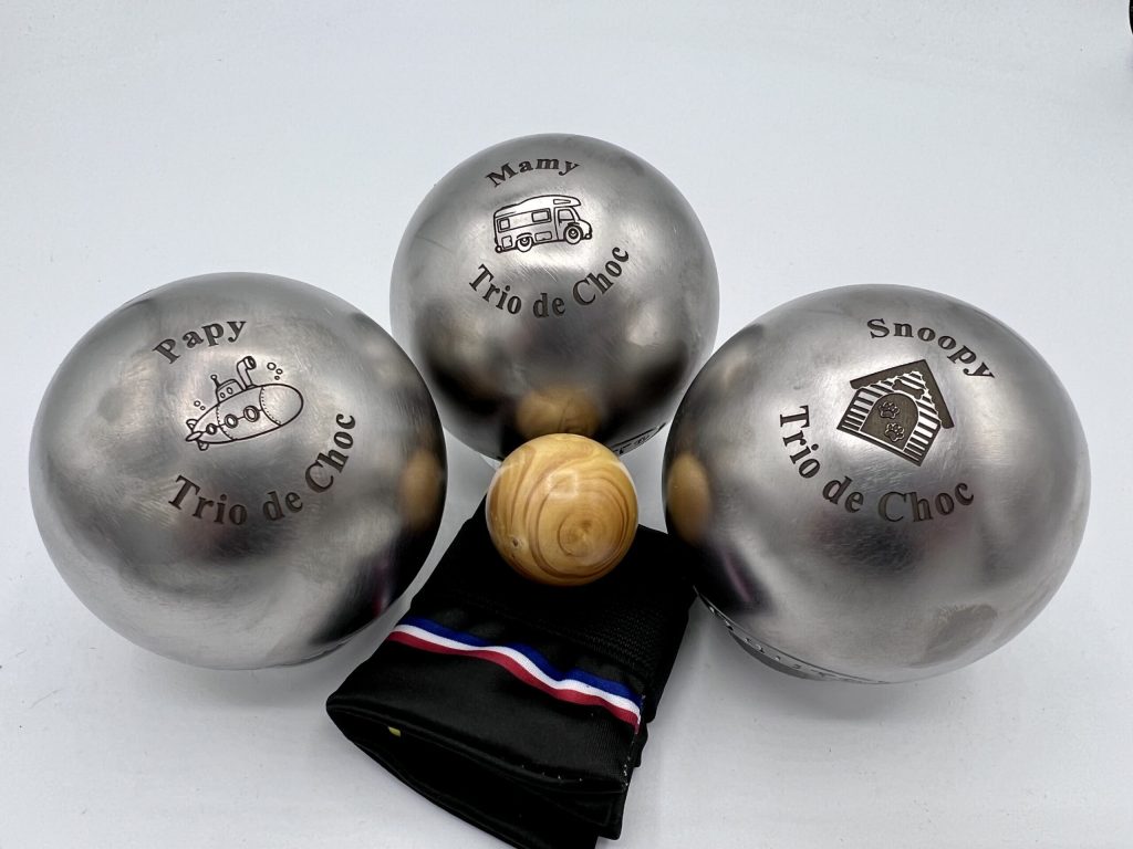 Gravure sur boule de pétanque métal