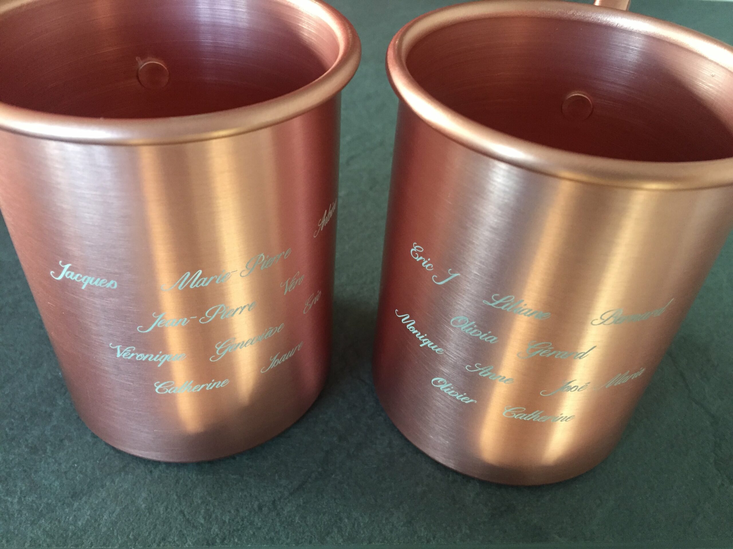 Gravure sur mug en cuivre