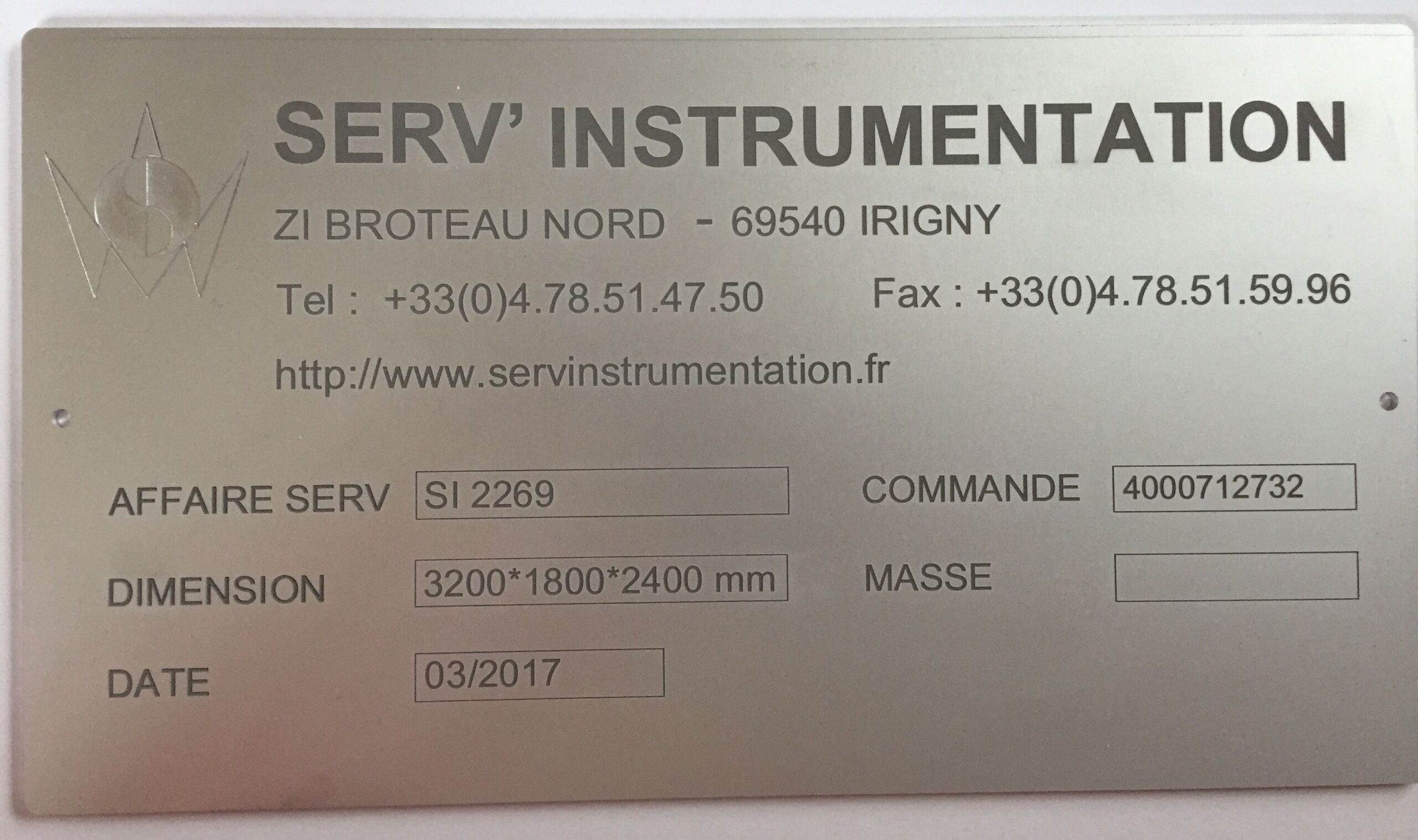 Découpe de plaque de machine en métal alu