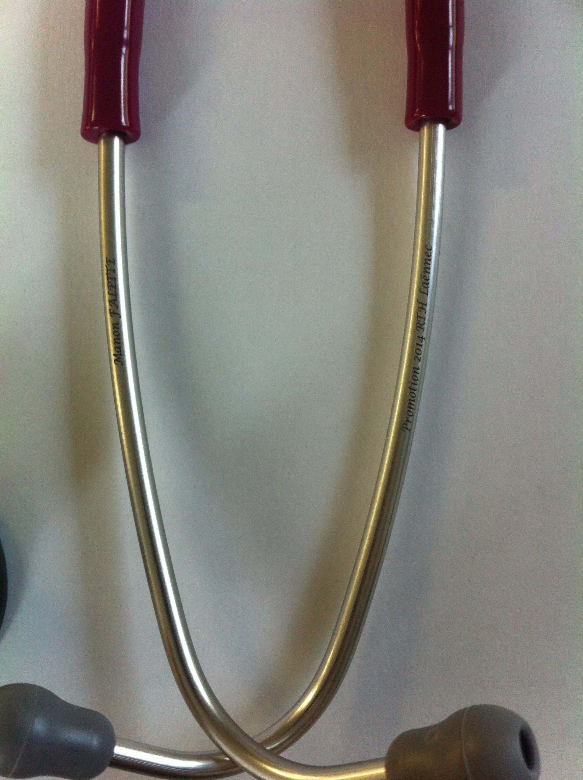 Gravure sur stéthoscope