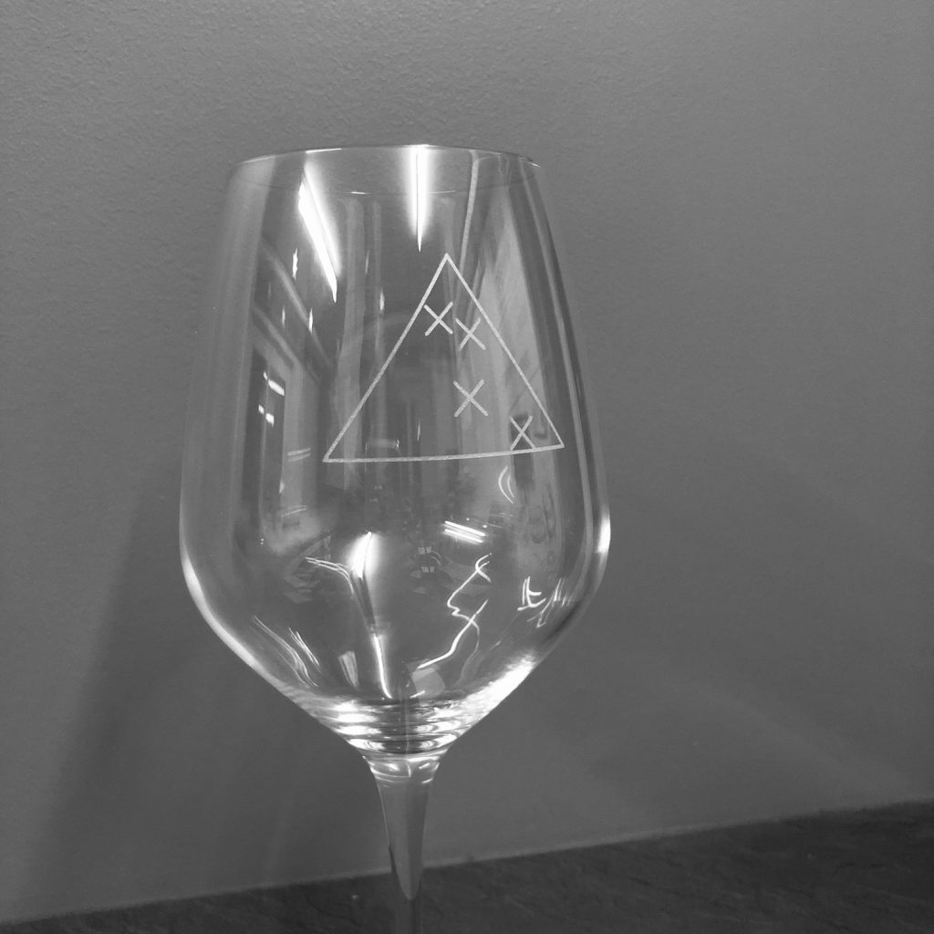 Gravure sur verre de vin