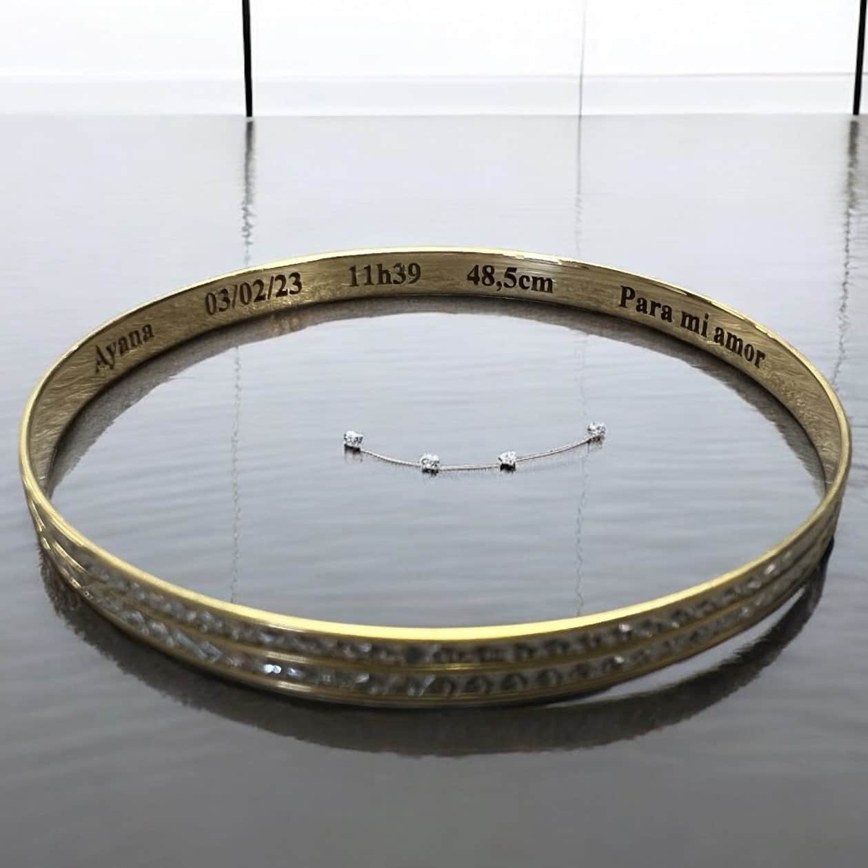 Gravure sur bracelet en métal