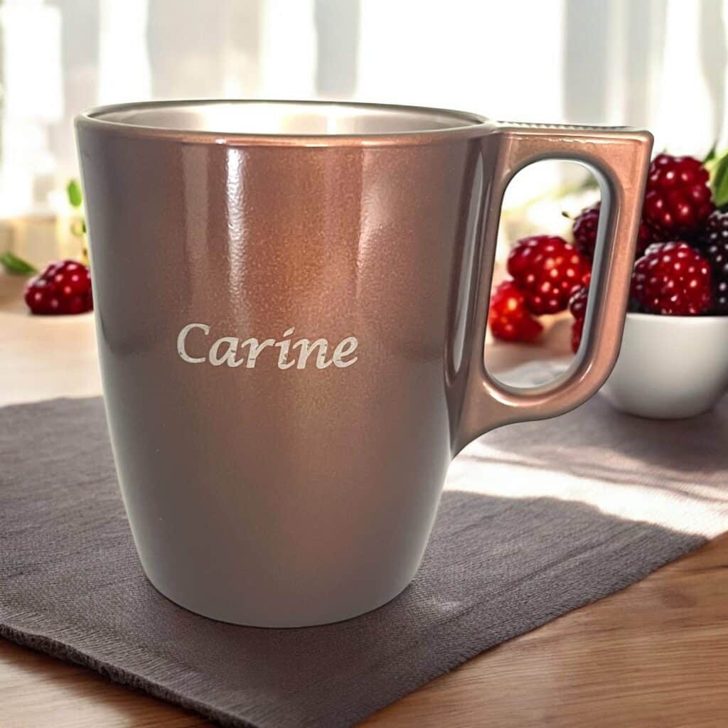 Gravure sur tasse en verre