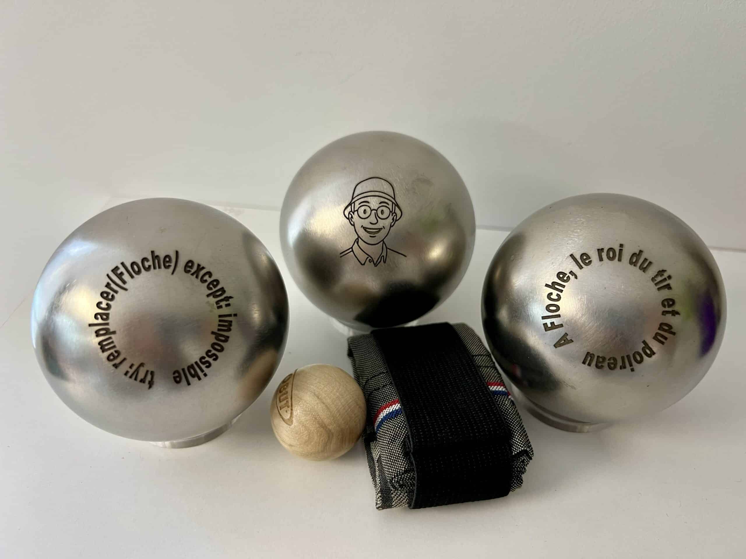 Gravure sur boule de pétanque