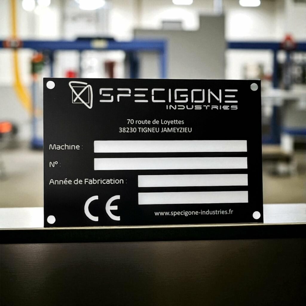 Découpe plaque industrielle en aluminium pour machine