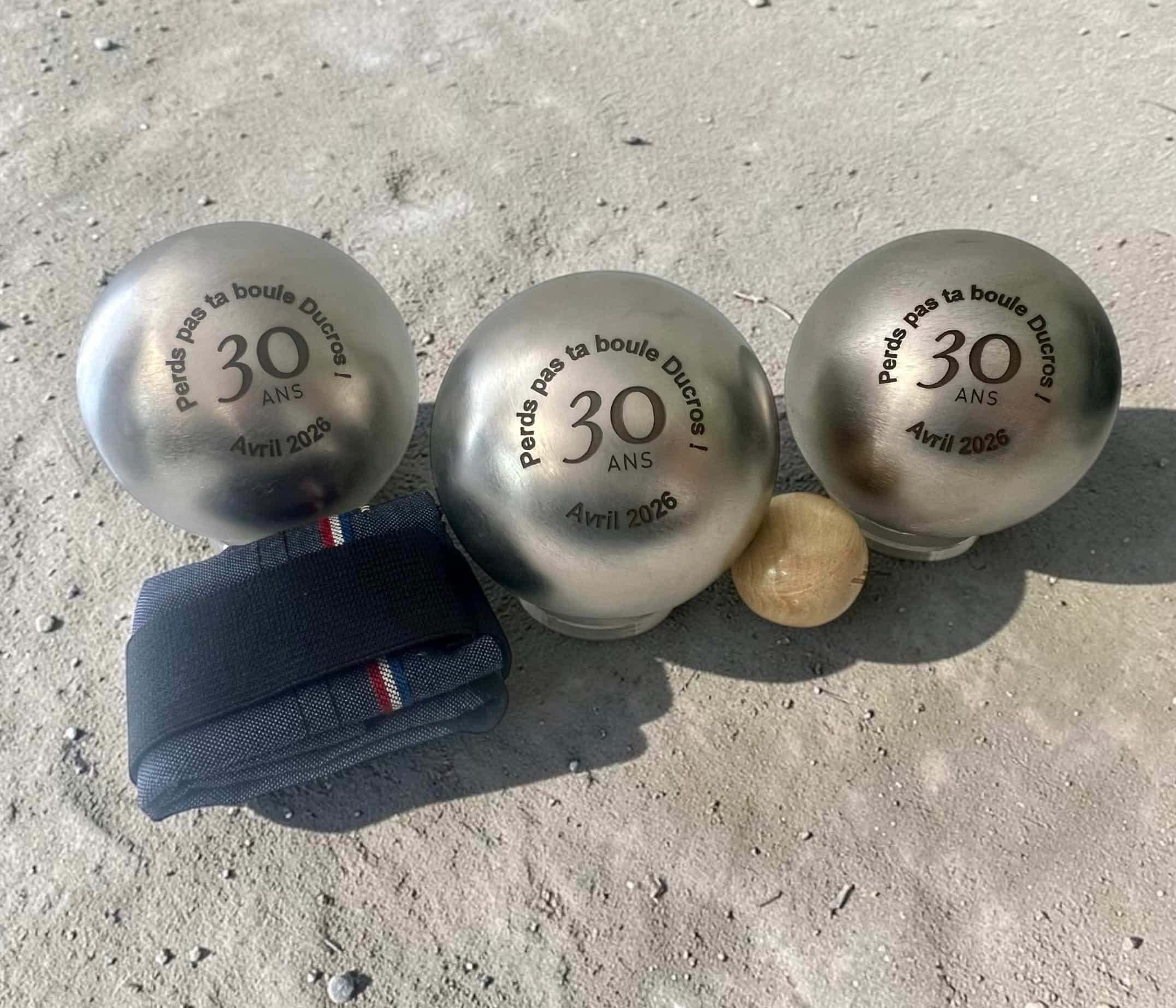 Gravure sur boule de pétanque personnalisée