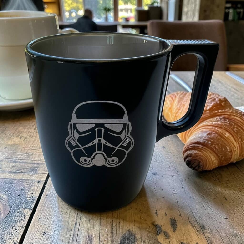 Tasse en verre transparent avec gravure laser de texte personnalisé